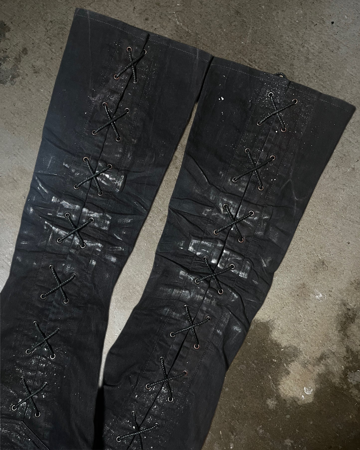 Tornado Mart Back-Lace Flared Denim