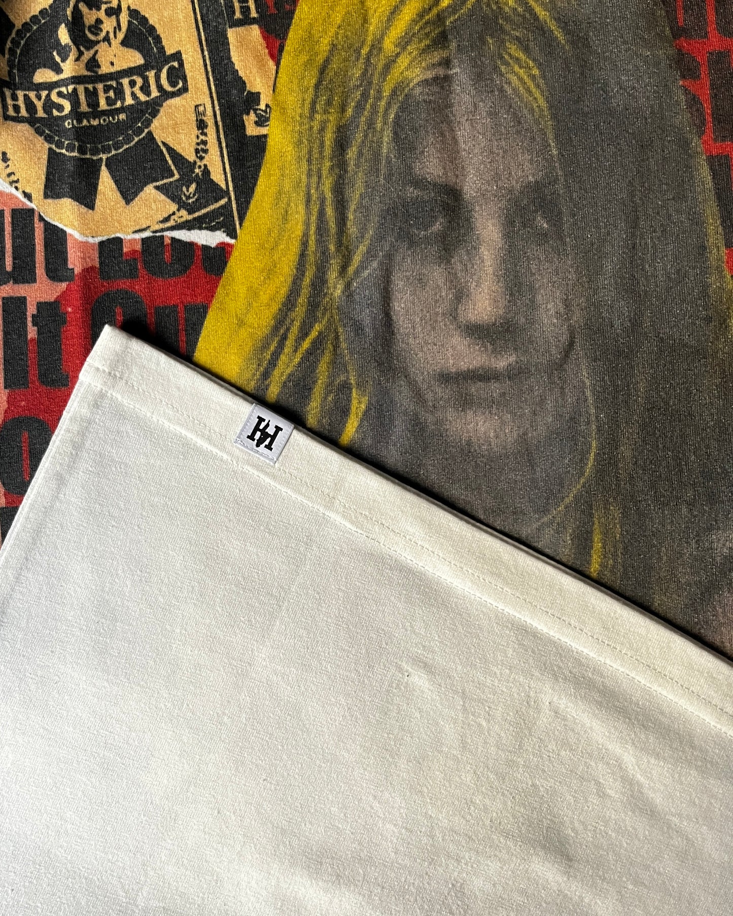 Hysteric Glamour "Shout It!" Air Brush Tee