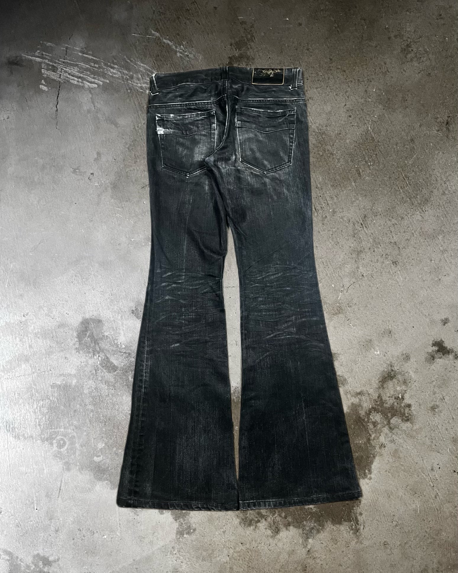 パンツ 00s Tornado Mart Faded Flared Denim Tornado Mart Waxed Flared Denim – FOULMANNERED